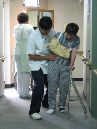 齋藤先生と歩く練習